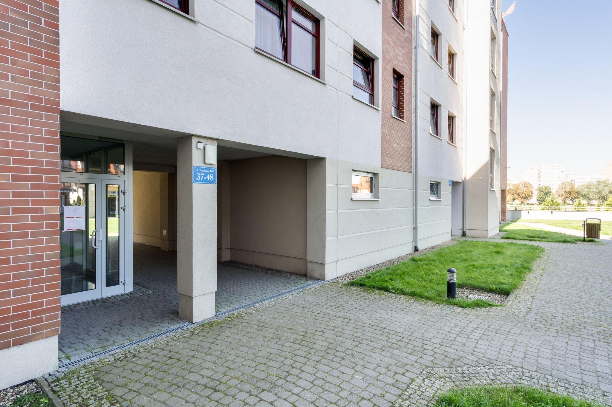 Elite Apartments By The River — Photos 1